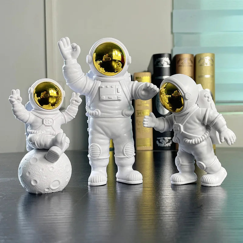Estátua astronauta em resina